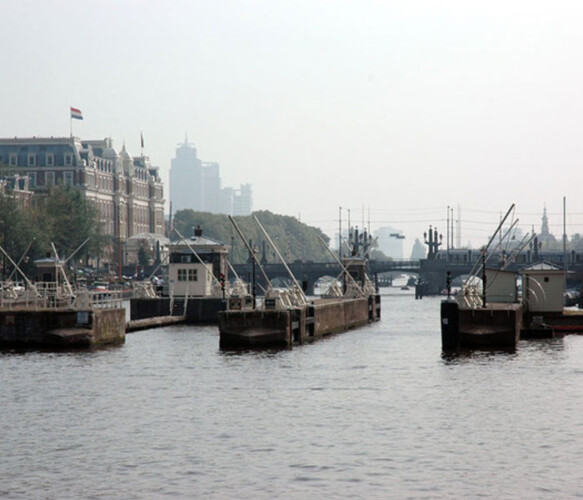 next to AMSTEL houseboat rental Amsterdam
